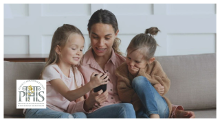 How to Manage a Nanny's Schedule and Responsibilities